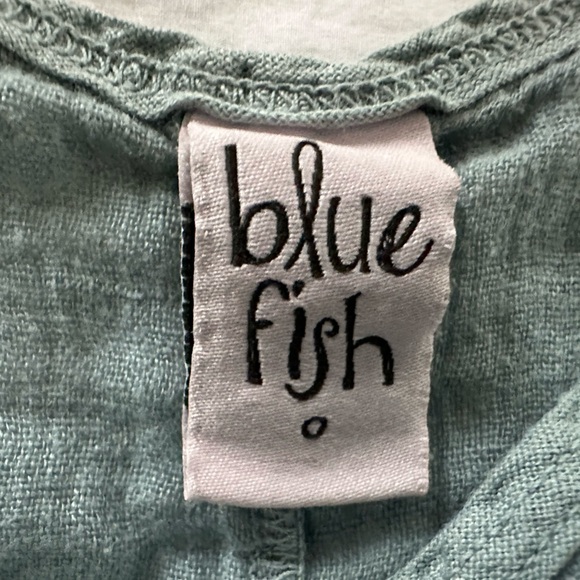 Blue Fish Linen Tank in Early Sky - Picture 5 of 5
